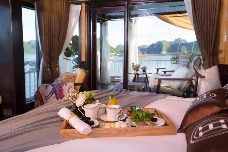 Hera Cruises Khách sạn Hà Nội